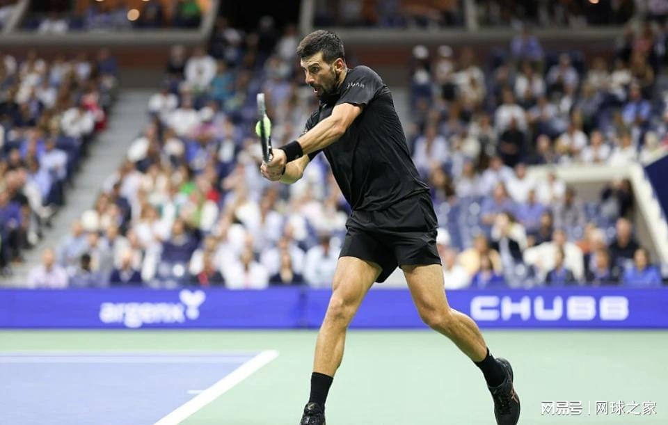 但是美国一, 球局被德约 但是美国一, 球局被德约