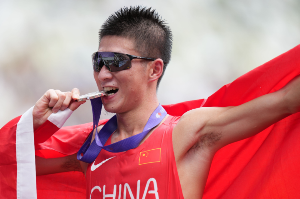 年中国选手 年中国选手