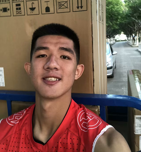 但他留不住, 辗转 但他留不住, 辗转